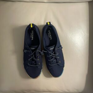 Sperry Blue Boat Shoes with Multicolor Sole